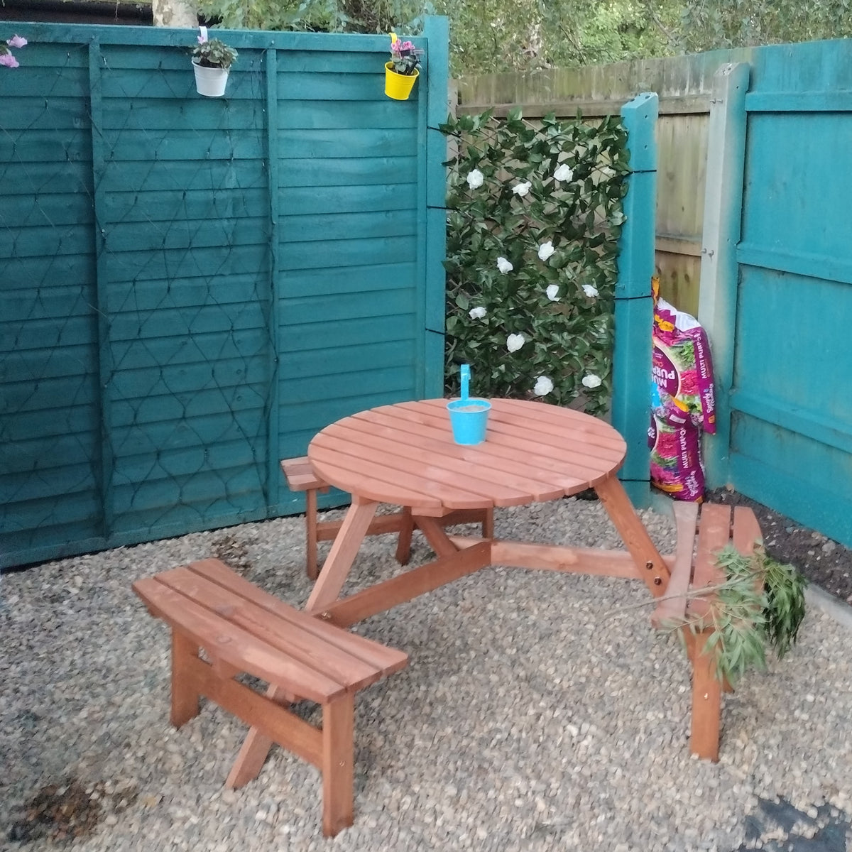 Outsunny Wooden Garden Dining Set, 6 Seater Round Dining Picnic Table with Matching Bench, Garden Furniture Set with Parasol Hole for Outdoor Patio Party and Family Gatherings, Brownish Red