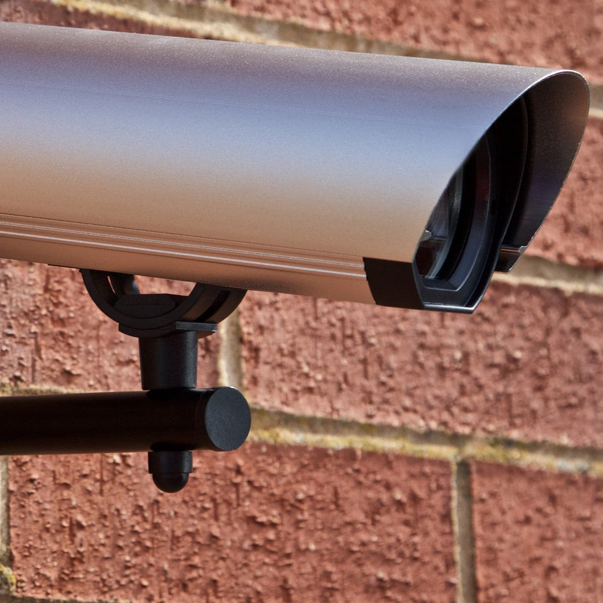 ProperAV Replica Commercial Security Camera with Aluminium 23cm Body & LED Light - Silver