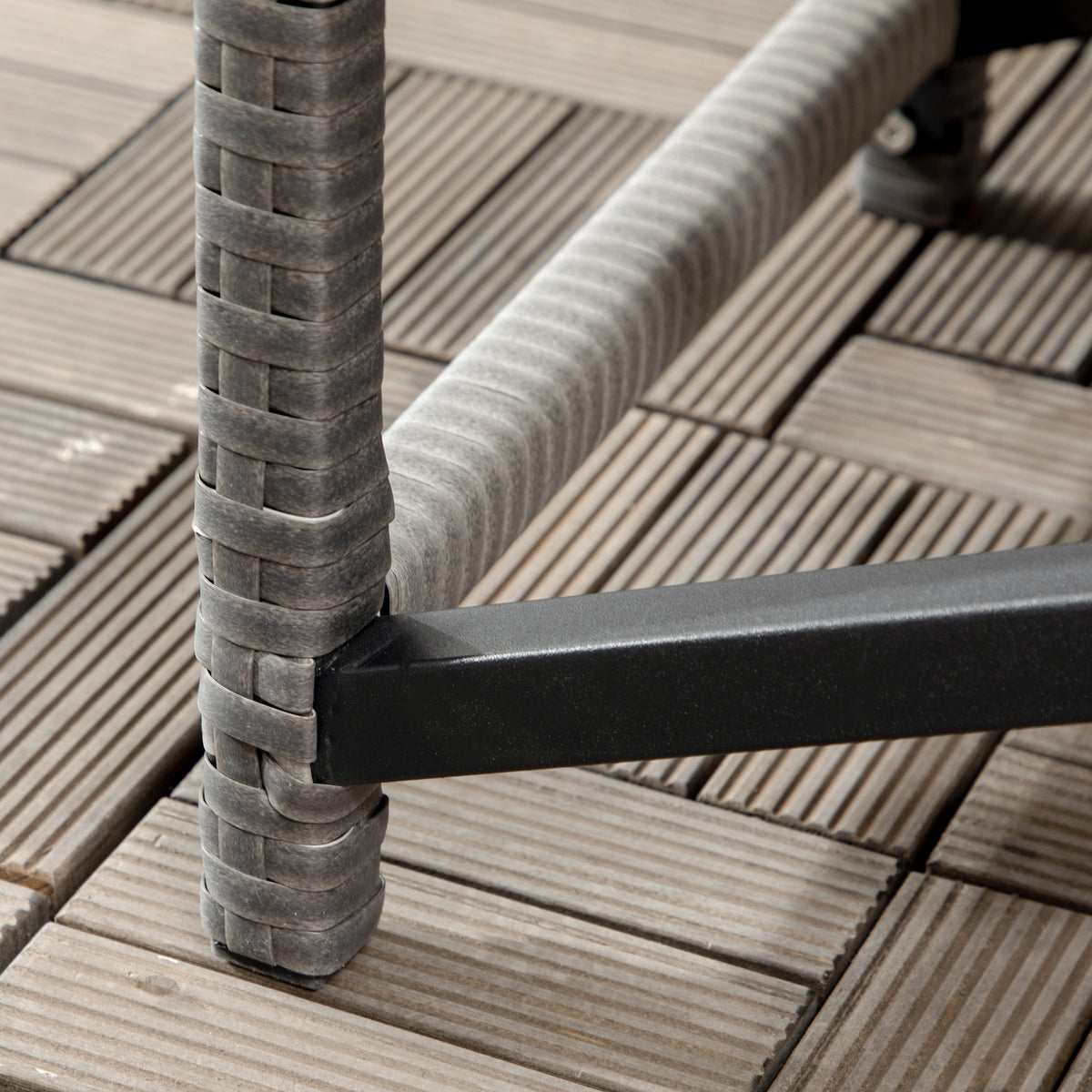 Outsunny Outdoor Coffee Table, Garden PE Rattan Side Table with Plastic Board Under the Full Woven Table Top and X-Shaped Frame for Patio, Balcony, Mixed Grey