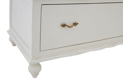 Larissa Wardrobe