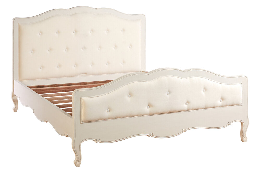 Larissa White Kingsize Bed