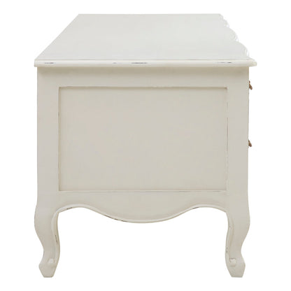 Larissa White Media Unit