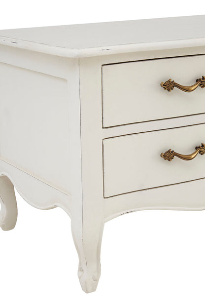 Larissa White Media Unit