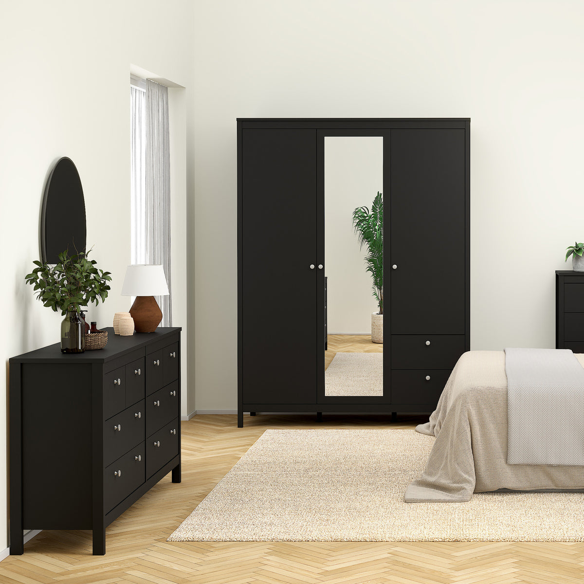 Maria Double Dresser 4+4 Drawers in Matt Black