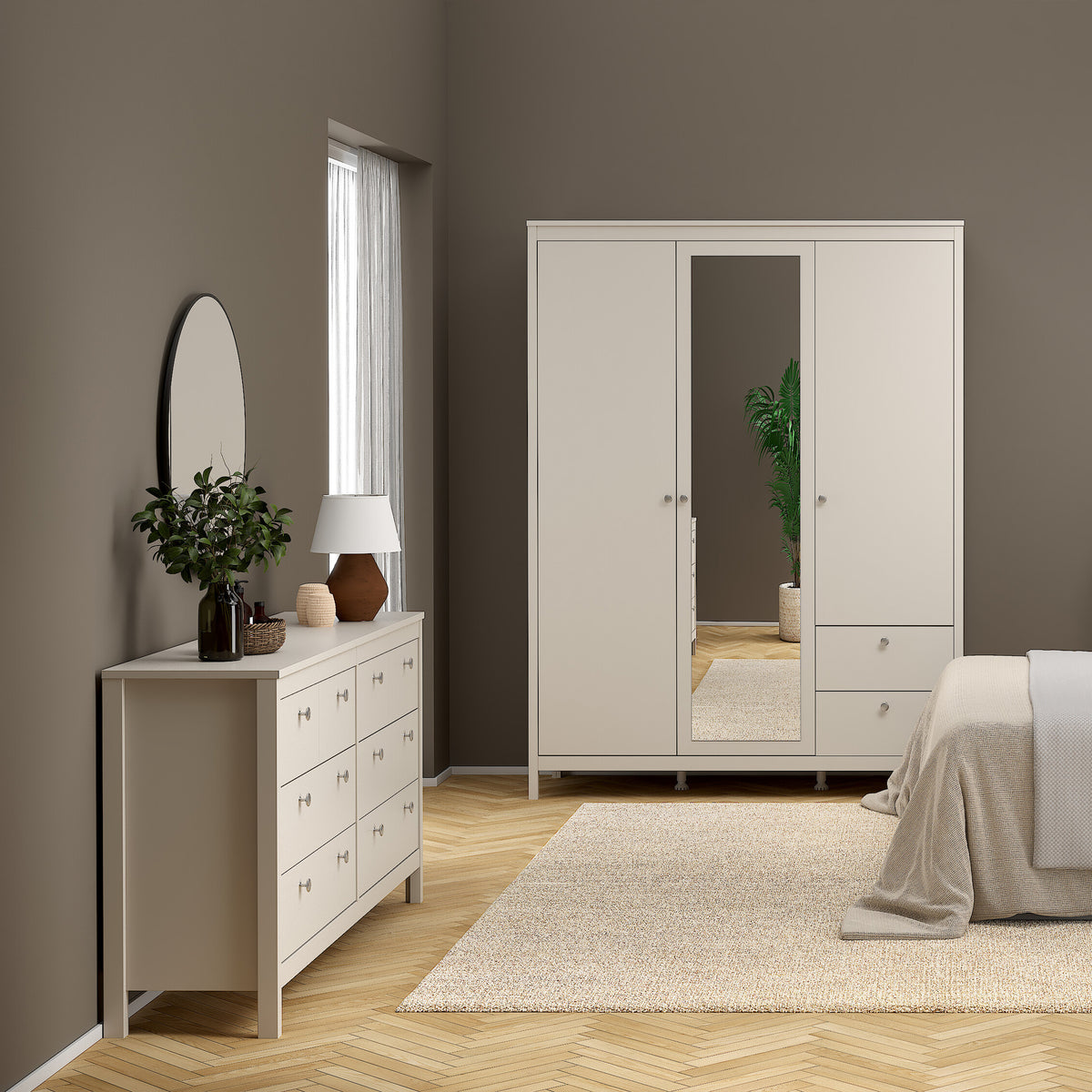 Maria Double Dresser 4+4 Drawers in Cashmere