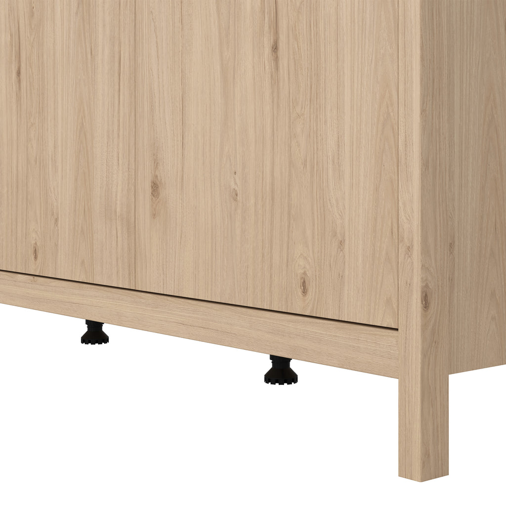 Maria Wardrobe with 3 Doors in Jackson Hickory Oak