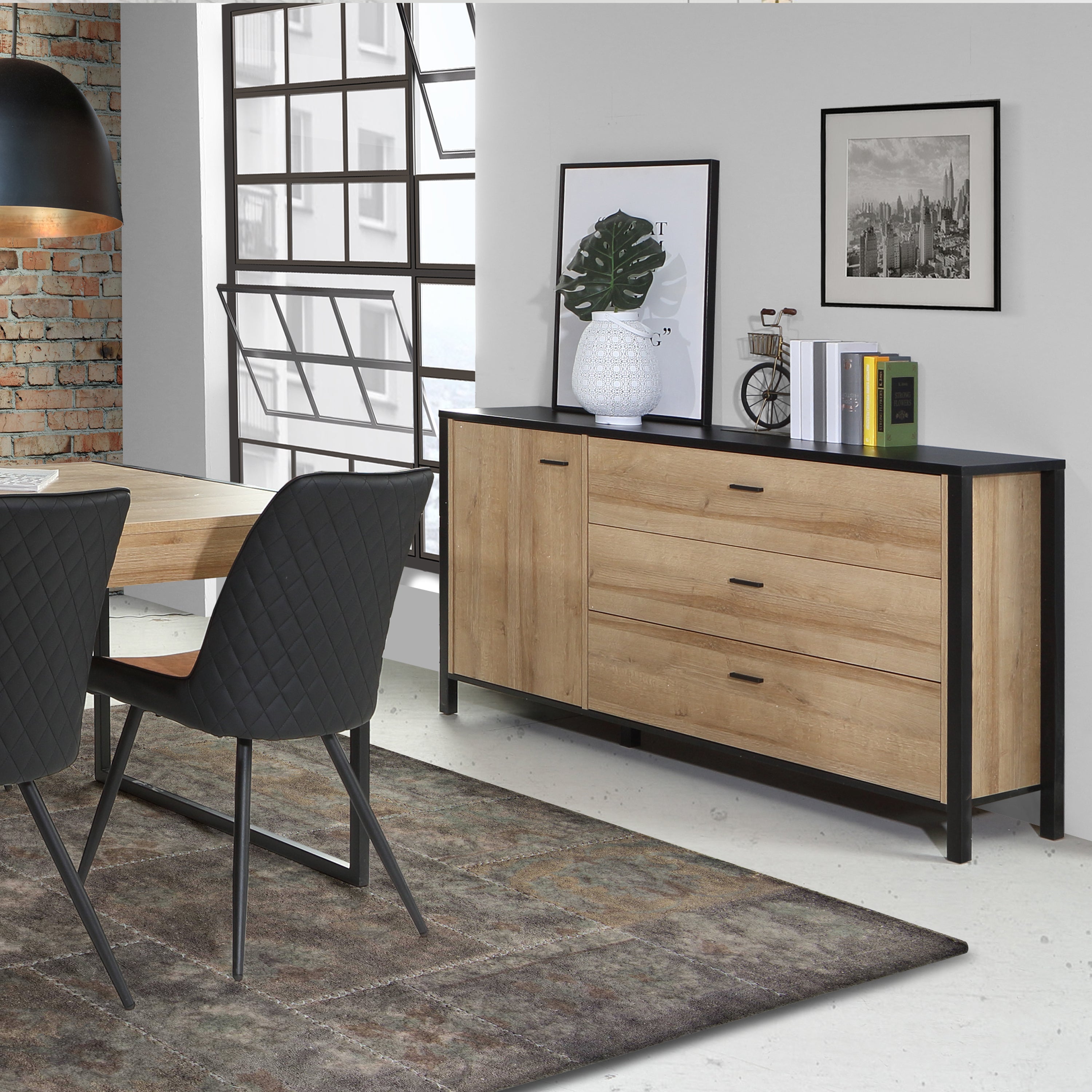 Hampton 1 Door 3 Drawer Sideboard in Matt Black/Riviera Oak
