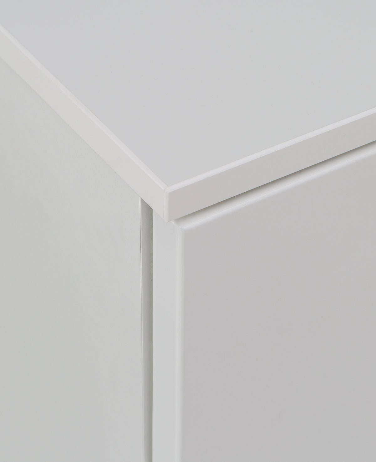 Serena Wide Chest of 4 Drawers and 2 Doors in White/White High Gloss