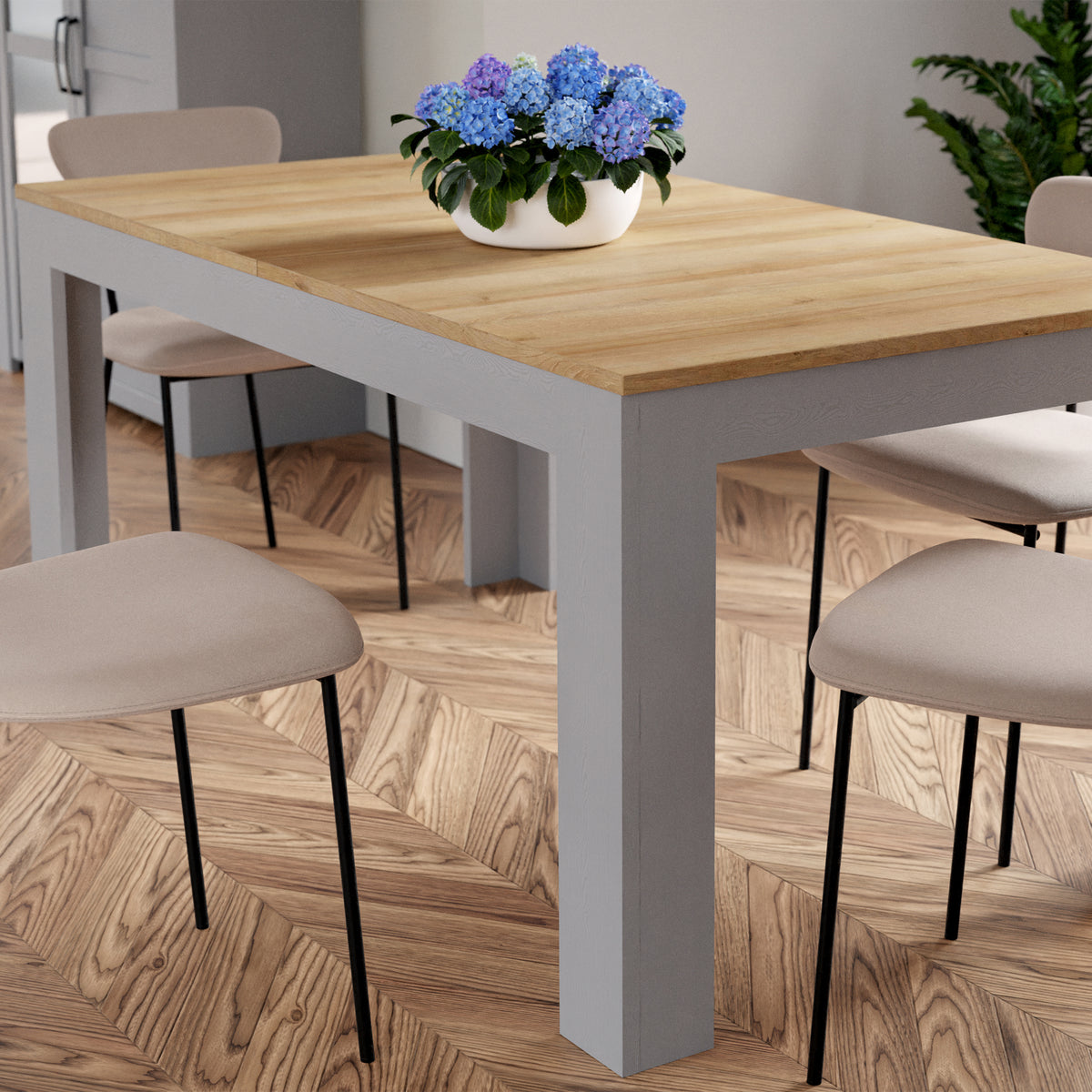 Balmoral Extending Dining Table 160-207cm in Riviera Oak/Grey Oak
