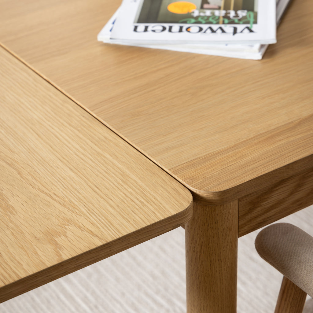 Atlanta  Dining Table in Oak