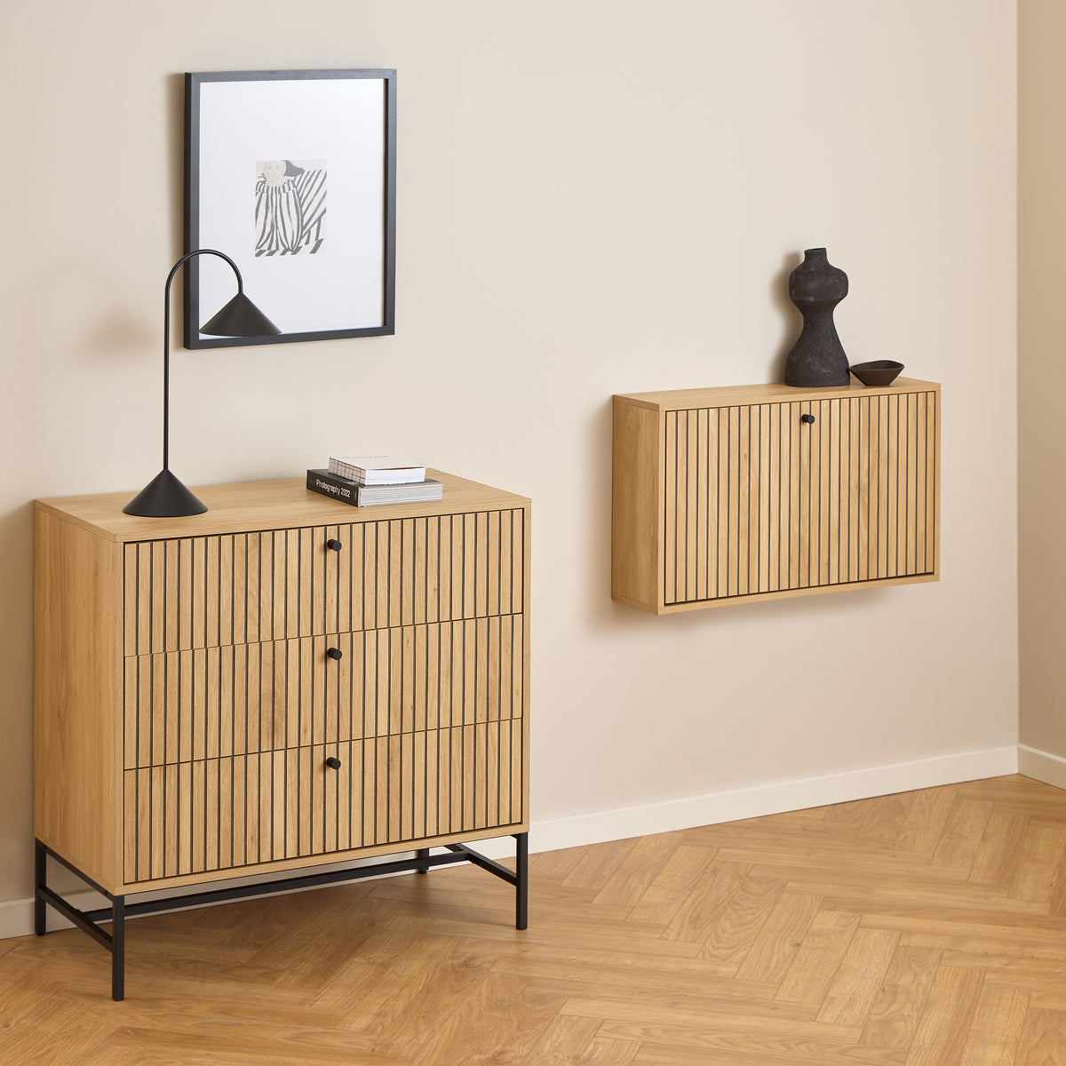 Alberto Shoe Cabinet 1 Flip Down Door In Oak