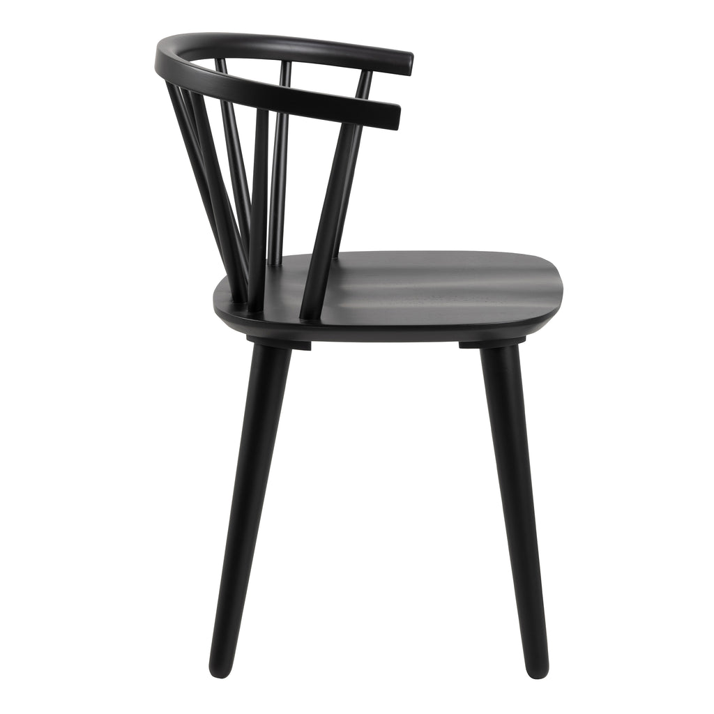 Christo Dining Table in Oak Included 6 Ida Dining Chairs in Black