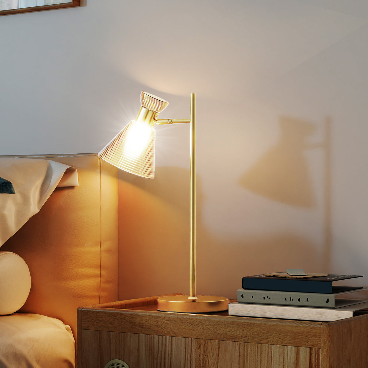 Modern Table Lamp, Bedside Lamp with Adjustable Flower-Shaped Head and E27 Socket for Living Room Bedroom Study, Bulb Not Included, Gold Tone