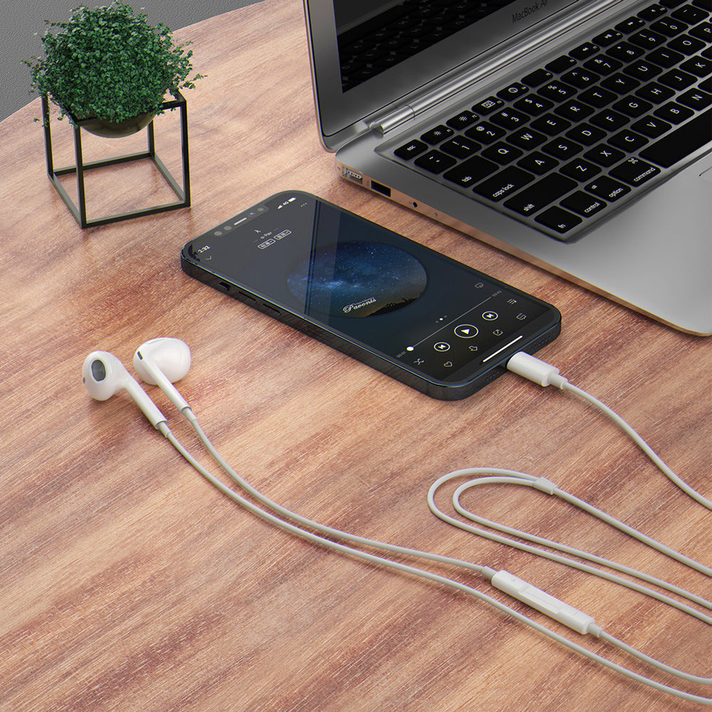 Maplin Hybrid Wired Lightning Earbuds with Hands Free Calling & Volume Button - White