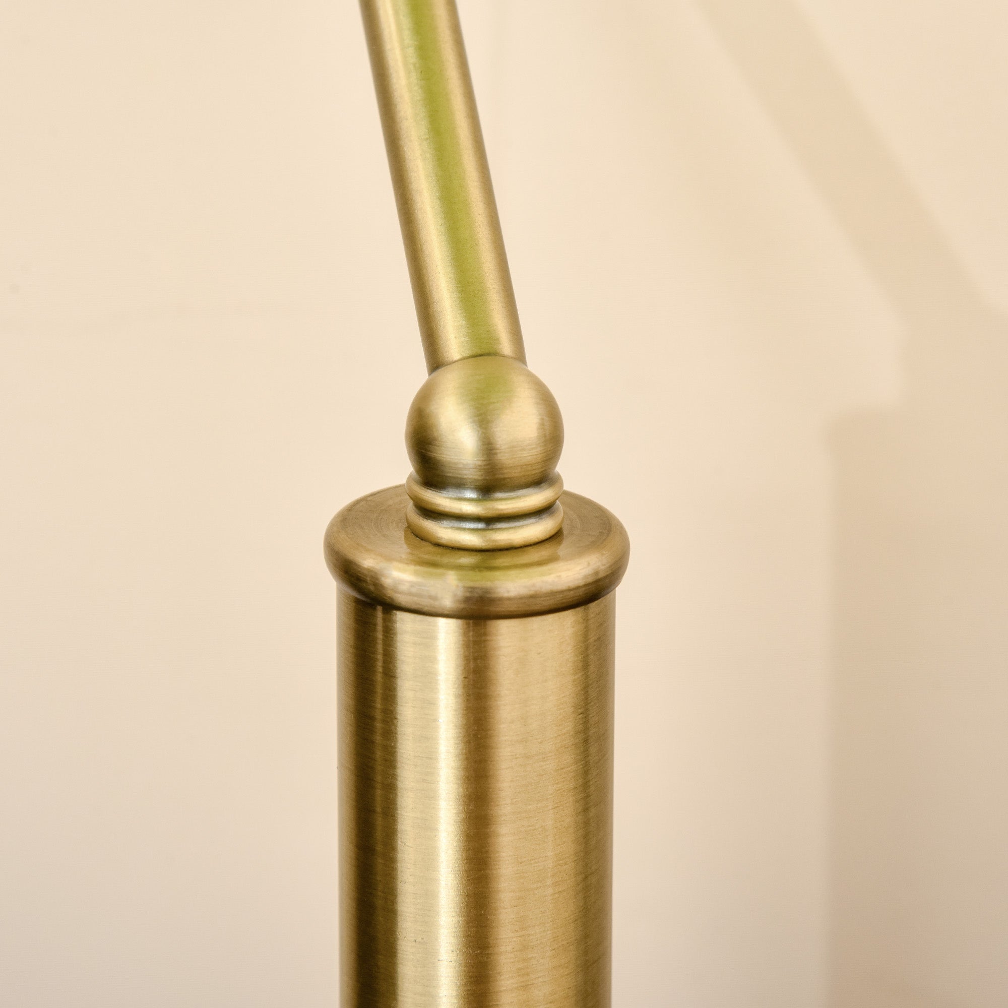 Banker's Desk Lamp with Antique Bronze Tone Base, Table Lamp with Green Glass Shade for Home Office, Green