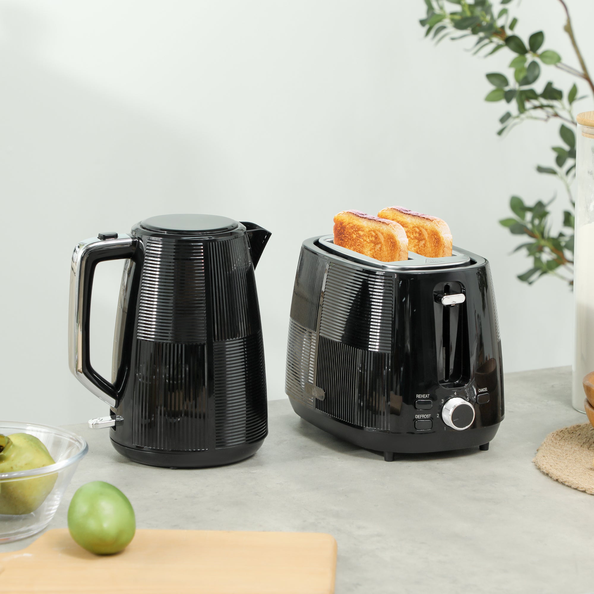 Kettle and Toaster Set, 1.7L 3000W Fast Boil Kettle & 2 Slice Toaster Kitchen Set with 7 Level Browning Controls, Defrost, Reheat, Boil-dry Protection, Black