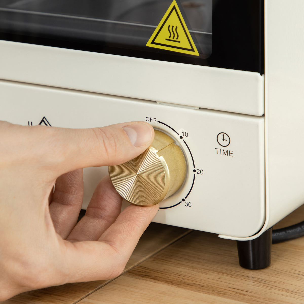 Mini Oven, 15 Litres Electric Oven and Grill with 60-230? Adjustable Temperature, 60 Minute Timer, Include Baking Tray, Wire Rack and Crumb Tray, 1000W, Cream White